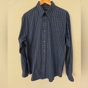 Eddie Bauer Wrinkle Resistant Blue Checkered Button-Down Shirt